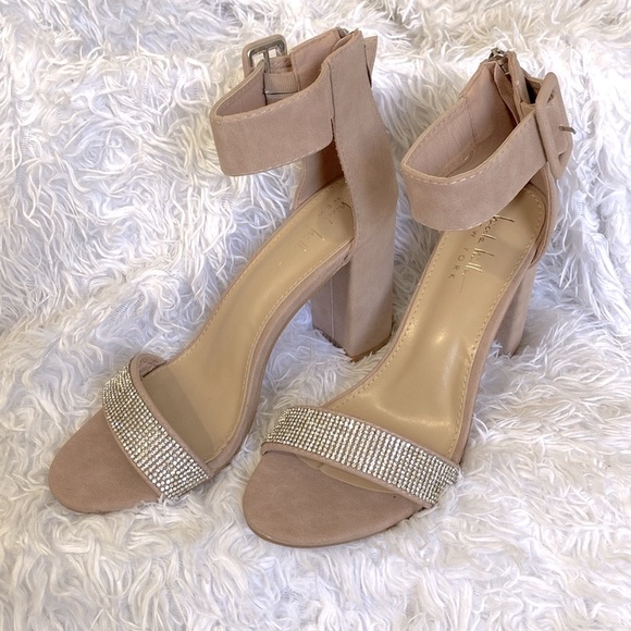 New-Nicole Miller New York Heeled Sandals - Picture 3 of 5